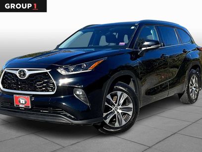 Used 2021 Toyota Highlander XLE