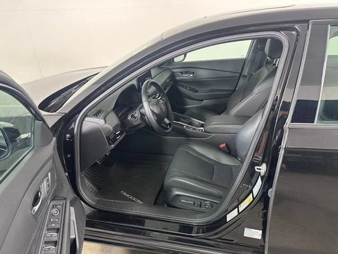 Used 2024 Honda Accord Sport image 19