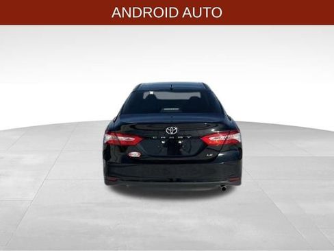 Used 2019 Toyota Camry L image 6