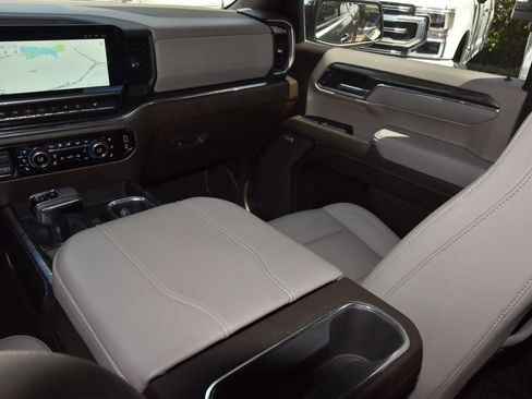 Used 2024 Chevrolet Silverado 1500 LTZ w/ LTZ Premium Texas Edition AWD/4WD image 17