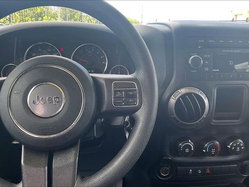 Used 2018 Jeep Wrangler Unlimited Sport AWD/4WD image 19