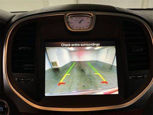 Used 2014 Chrysler 300 AWD w/ Driver Convenience Group image 15