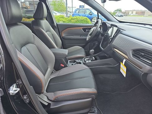 Used 2025 Subaru Forester Sport image 33