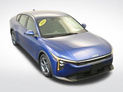 Used 2025 Kia K4 FWD image 22