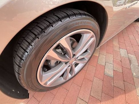 Used 2024 Chevrolet Malibu LT FWD image 26