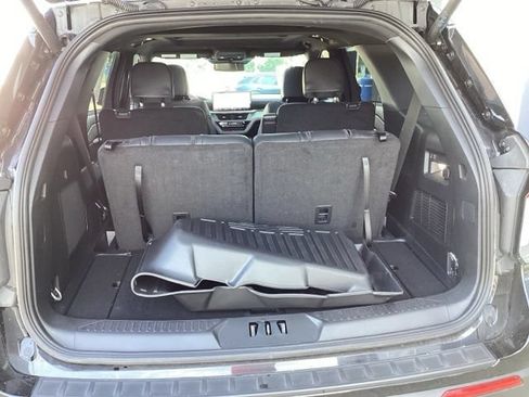 Used 2025 Ford Explorer ST-Line w/ Premium Package AWD/4WD image 16