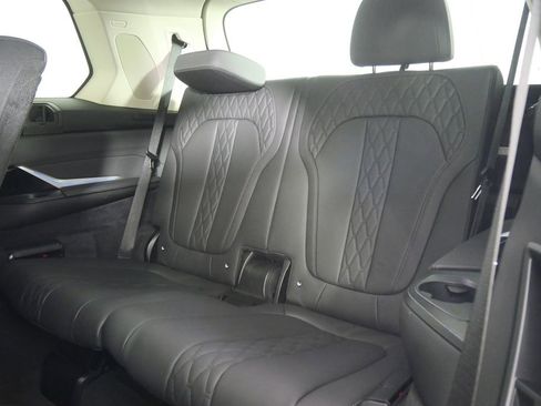 Used 2023 BMW X7 xDrive40i image 16
