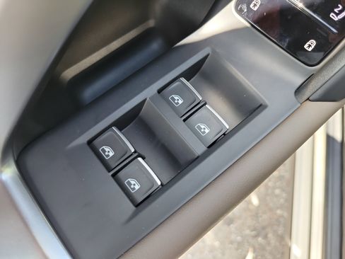 Certified 2025 Audi Q5 Premium Plus w/ Premium Plus AWD/4WD image 15