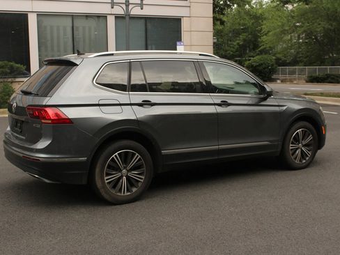 Used 2019 Volkswagen Tiguan SEL AWD/4WD image 7