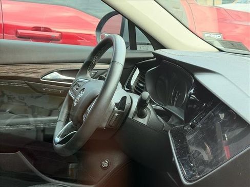 Used 2023 Buick Envision Avenir image 16