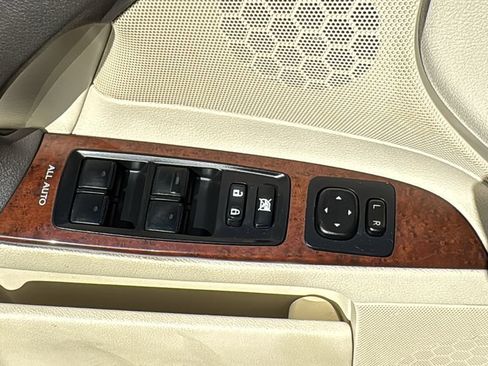 Used 2011 Lexus IS 250 w/ Premium Pkg Value Edition RWD image 17