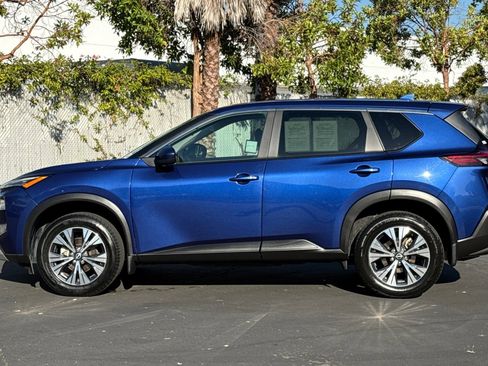 Certified 2023 Nissan Rogue SV image 7