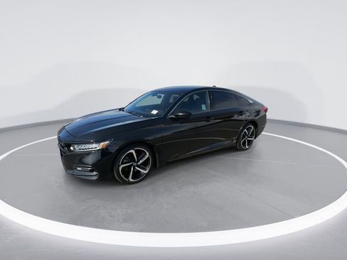 Used 2018 Honda Accord Sport image 6