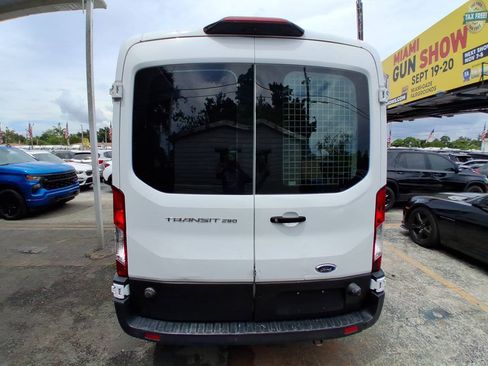 Used 2019 Ford Transit 250 148 Medium Roof RWD image 4