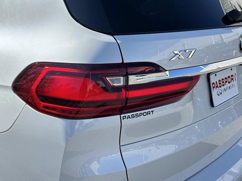 Used 2022 BMW X7 xDrive40i w/ Premium Package AWD/4WD image 9