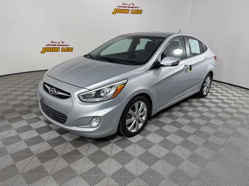 Used 2014 Hyundai Accent GLS w/ Option Group 2 FWD image 1