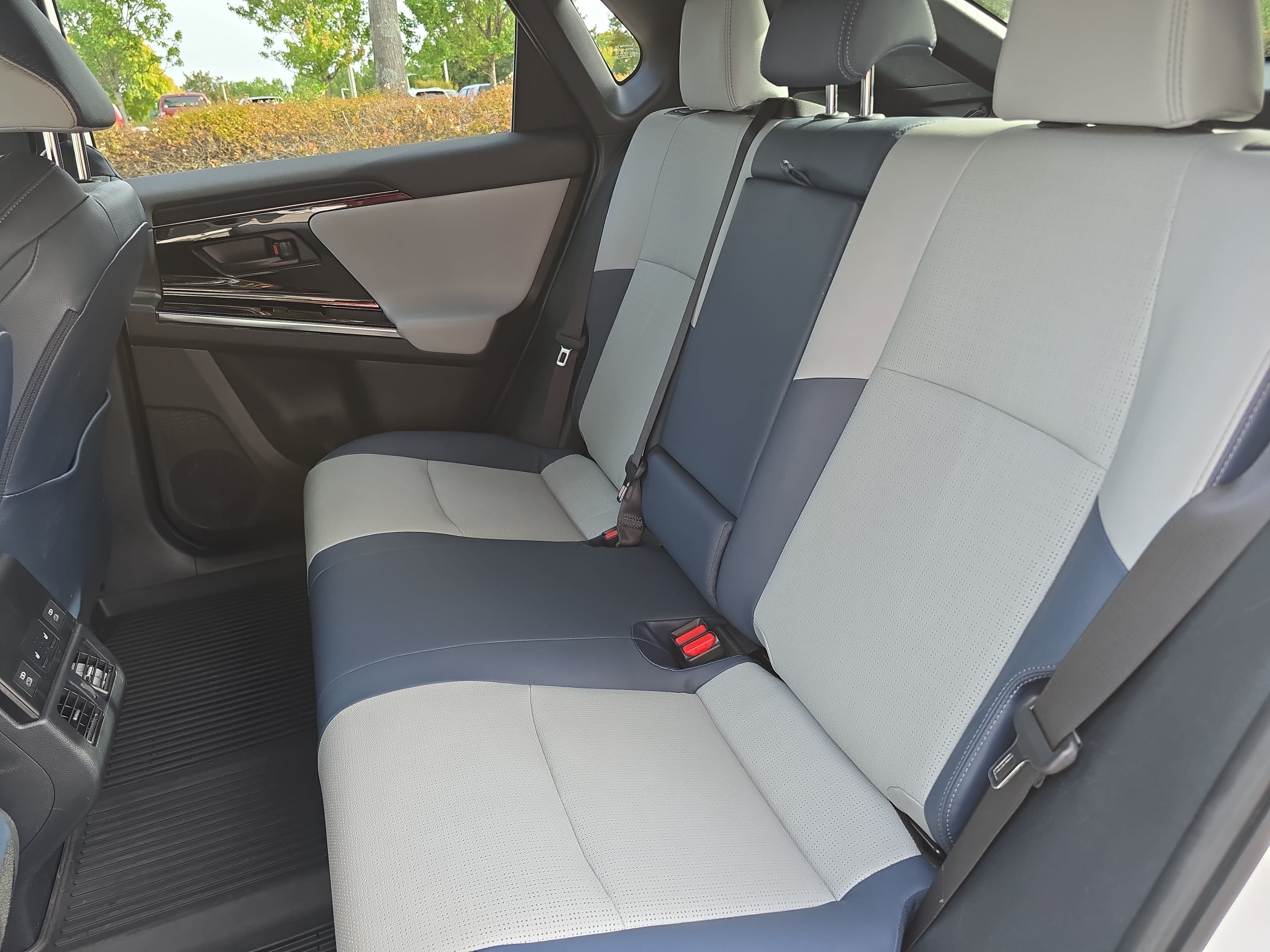 Used 2023 Subaru Solterra AWD image 14
