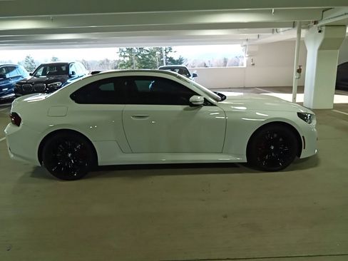 Used 2025 BMW M2 w/ Lighting Package image 6