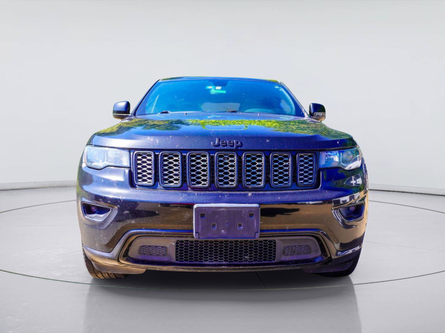 Used 2020 Jeep Grand Cherokee Altitude RWD image 3