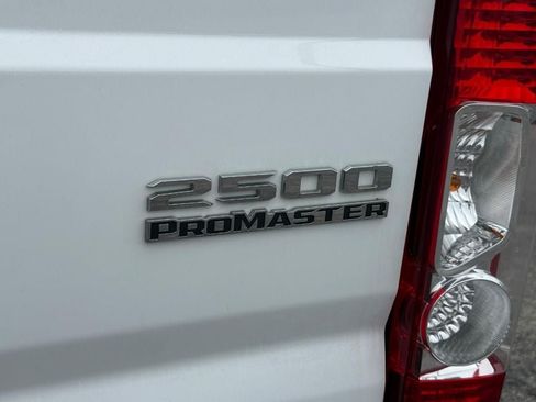 Used 2024 RAM ProMaster 2500 FWD image 7