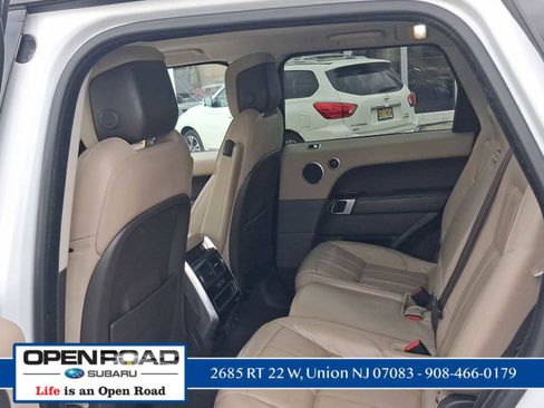 Used 2020 Land Rover Range Rover Sport HSE AWD/4WD image 11