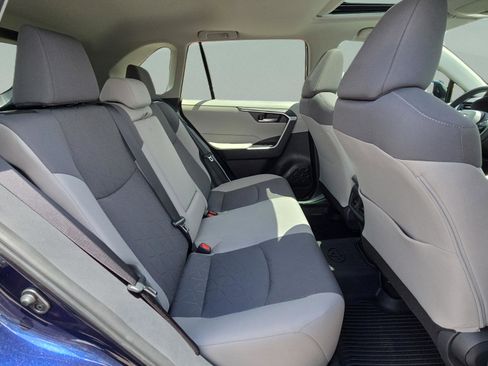 Certified 2025 Toyota RAV4 XLE w/ Convenience Package FWD image 15