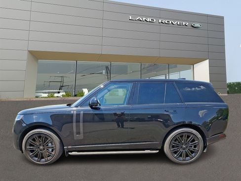 Used 2023 Land Rover Range Rover SE AWD/4WD image 6