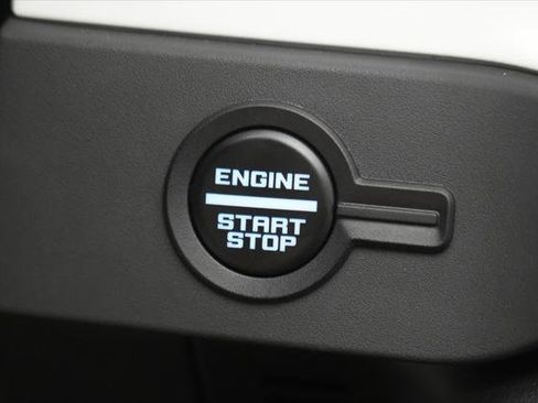 Used 2025 Ford Bronco Badlands AWD/4WD image 41