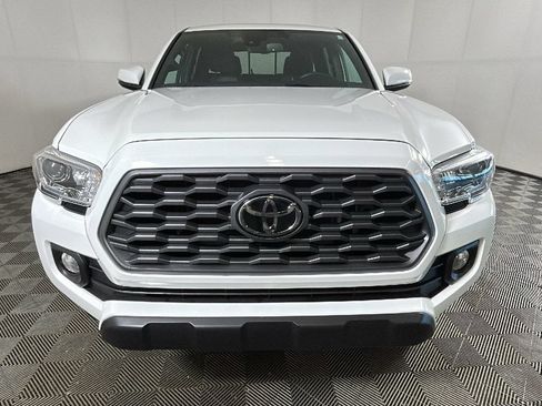 Used 2021 Toyota Tacoma TRD Off-Road AWD/4WD image 9