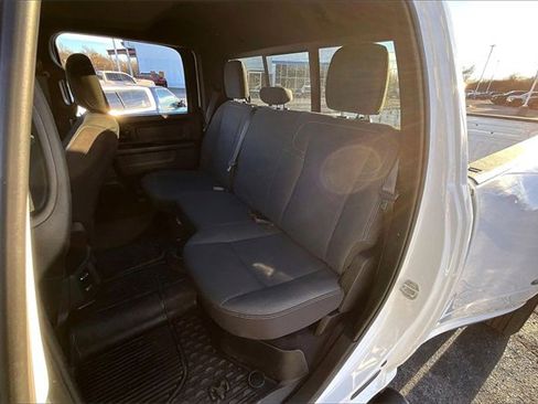 Used 2024 RAM 3500 Tradesman w/ Chrome Appearance Group image 23