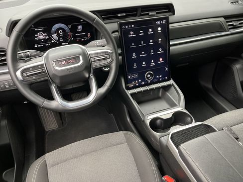 Certified 2025 GMC Terrain Elevation AWD/4WD image 13