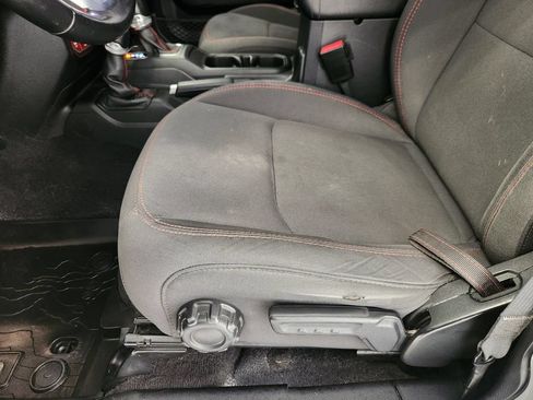 Used 2021 Jeep Gladiator Rubicon AWD/4WD image 23