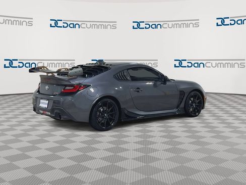 Used 2023 Toyota GR86 Premium w/ ALL Weather Mat Package (TMS) RWD image 8