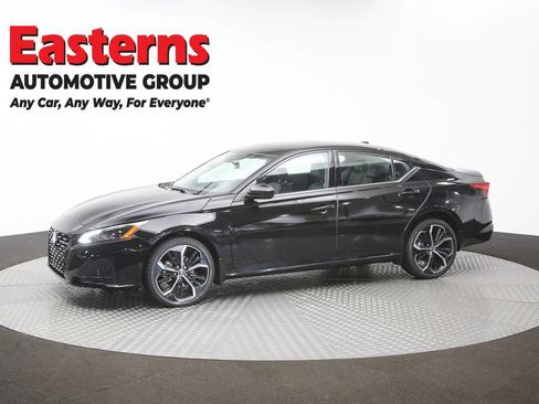 Used 2023 Nissan Altima 2.5 SR w/ SR Premium Package AWD/4WD image 58
