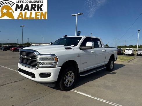 Used 2024 RAM 2500 Laramie AWD/4WD image 2