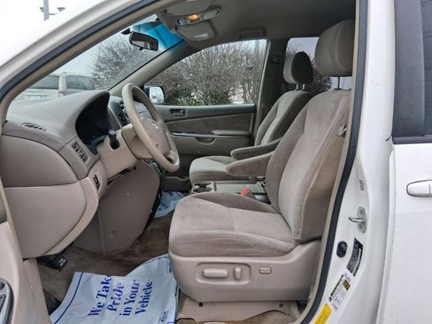 Used 2008 Toyota Sienna LE image 11