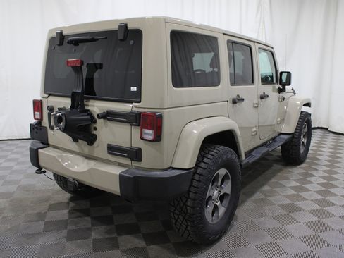 Used 2014 Buick LaCrosse Leather w/ Driver Confidence Package image 40