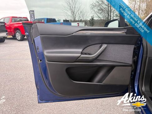 Used 2023 Tesla Model X image 10