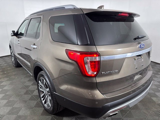 Used 2016 Ford Explorer Platinum AWD/4WD image 6