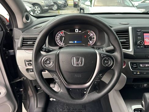 Used 2017 Honda Ridgeline RT image 40