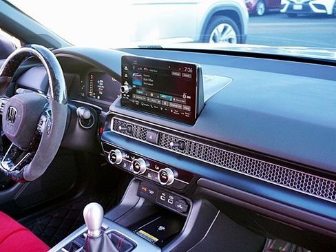 Used 2023 Honda Civic Type R image 15