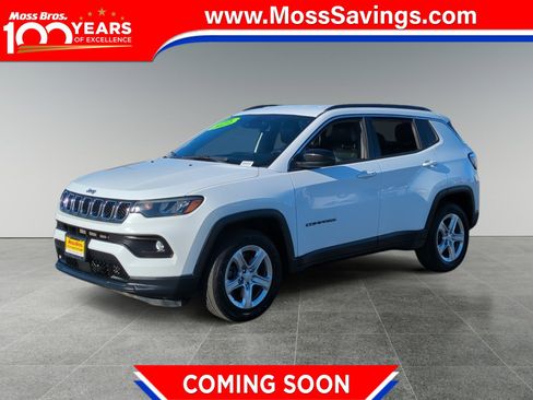 Used 2023 Jeep Compass Latitude image 1