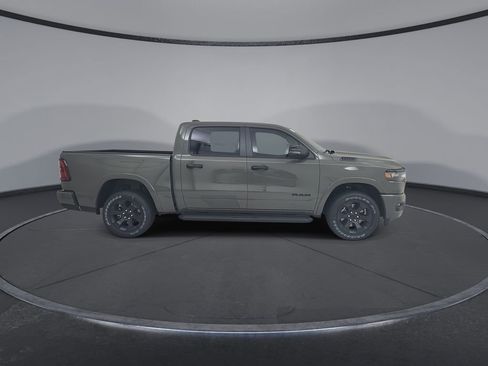 New 2026 RAM 1500 4x4 Crew Cab image 17