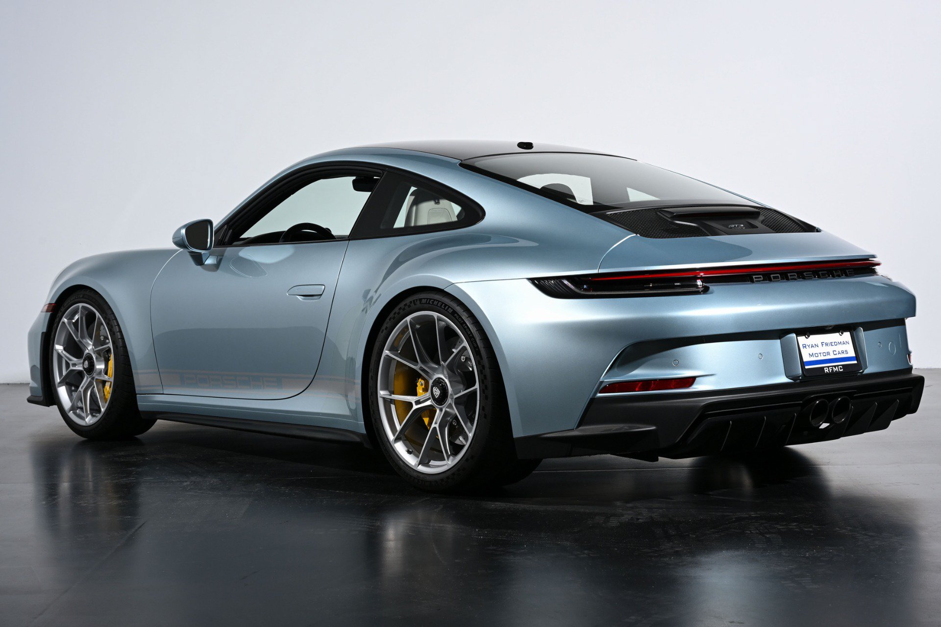 Used 2022 Porsche 911 GT3 RWD image 11