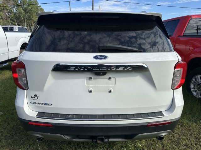 Used 2022 Ford Explorer Limited w/ Equipment Group 301A RWD image 17