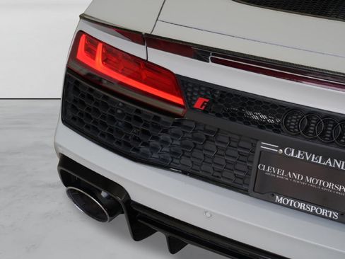 Used 2020 Audi R8 V10 w/ Carbon Exterior Package AWD/4WD image 39