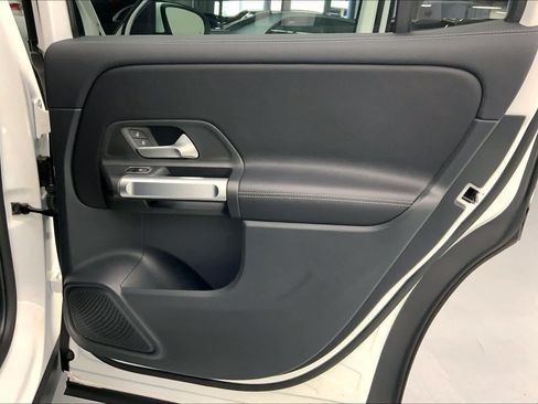 Certified 2023 Mercedes-Benz GLB 250 image 12