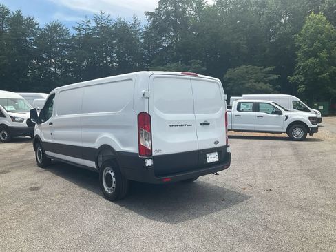 New 2026 Ford Transit 250 Low Roof RWD image 7