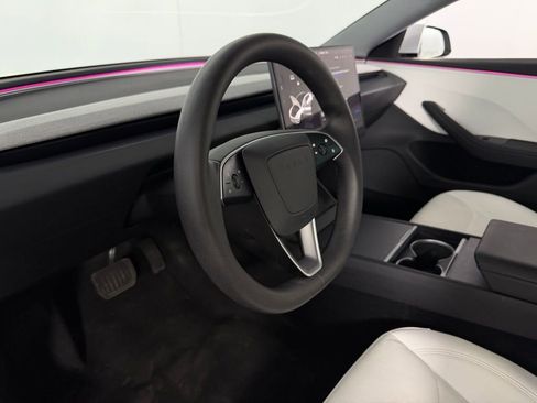 Used 2025 Tesla Model 3 Long Range image 21