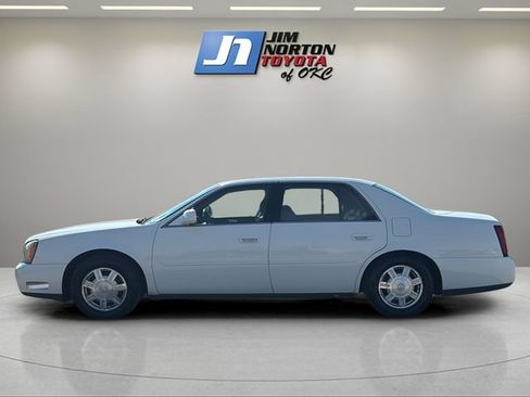 Used 2005 Cadillac De Ville w/ Equipment Group FWD image 8